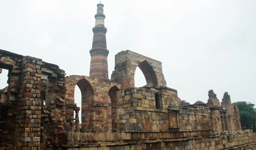 Qutub Minar Delhi